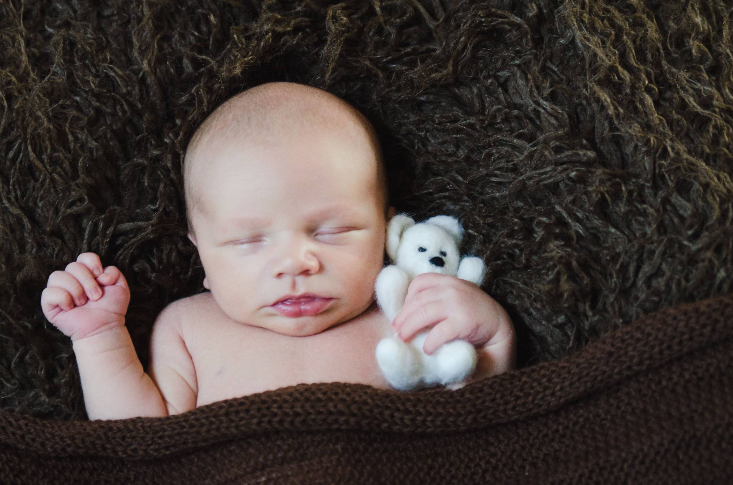 Happix-fotograaf-Feodora-Nijkerk-Newborn-_-Baby-fotografie-016_SfC_lJT4LQ.jpg