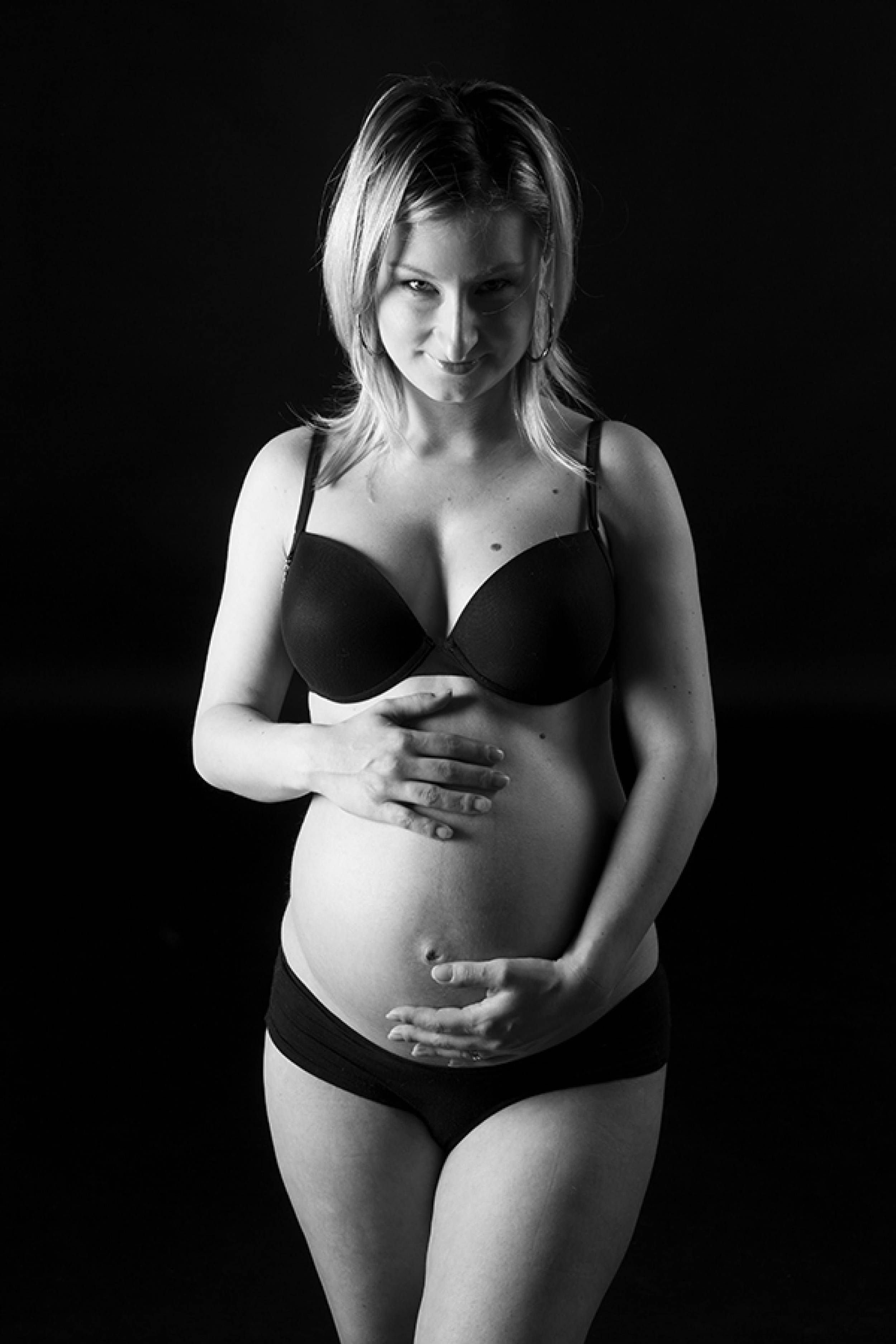 zwangerschapsfotografie-116_xgg7vtUjM_2U35aFpr0N.jpg